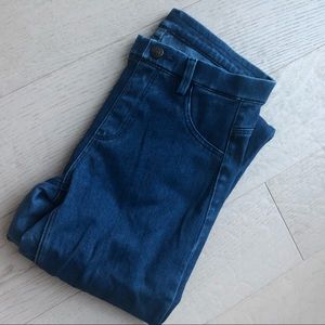 Uniqlo Medium Wash Denim Jeggings!